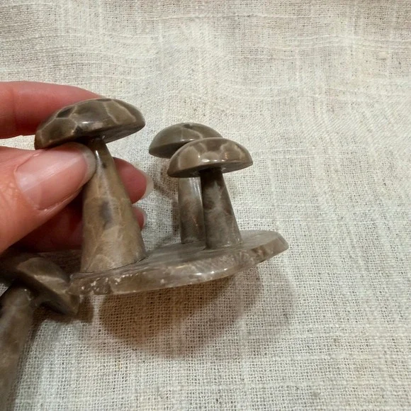 Vintage Hand Carved Petoskey Stone Mushroom Figurines Set of 2 Michigan Fossil - Picture 5 of 9